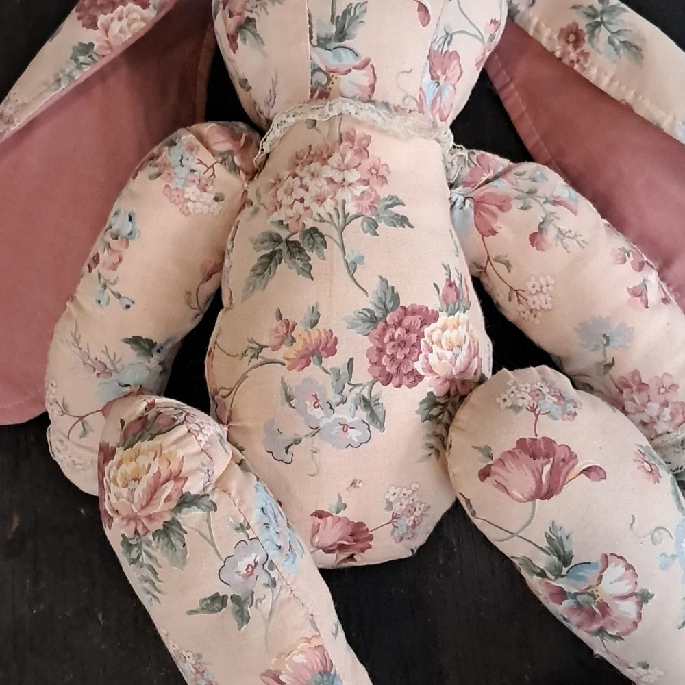 Dusty Old Toys - Picture 5 of 9